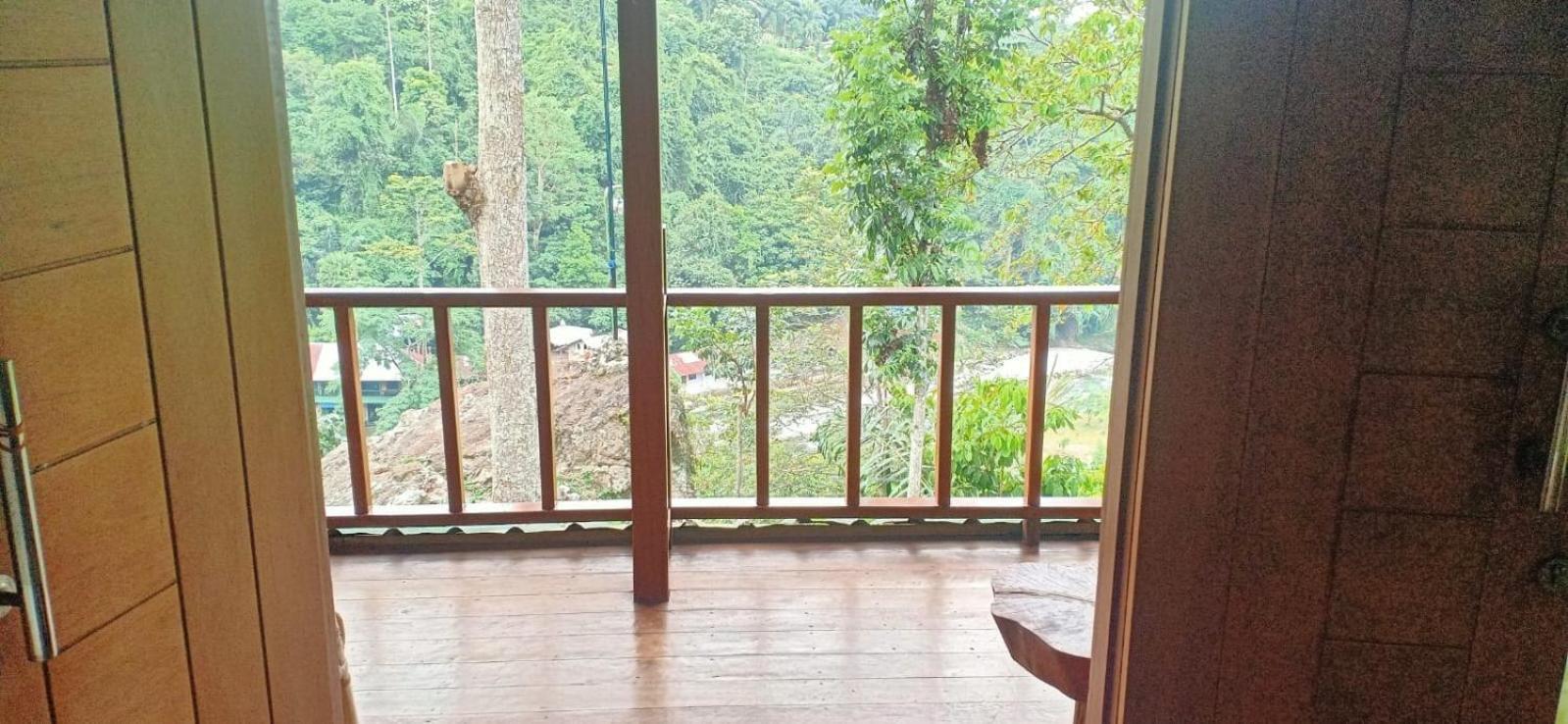 On The Rocks Bungalows, Restaurant And Jungle Trekking Tours Букит-Лаванг Экстерьер фото